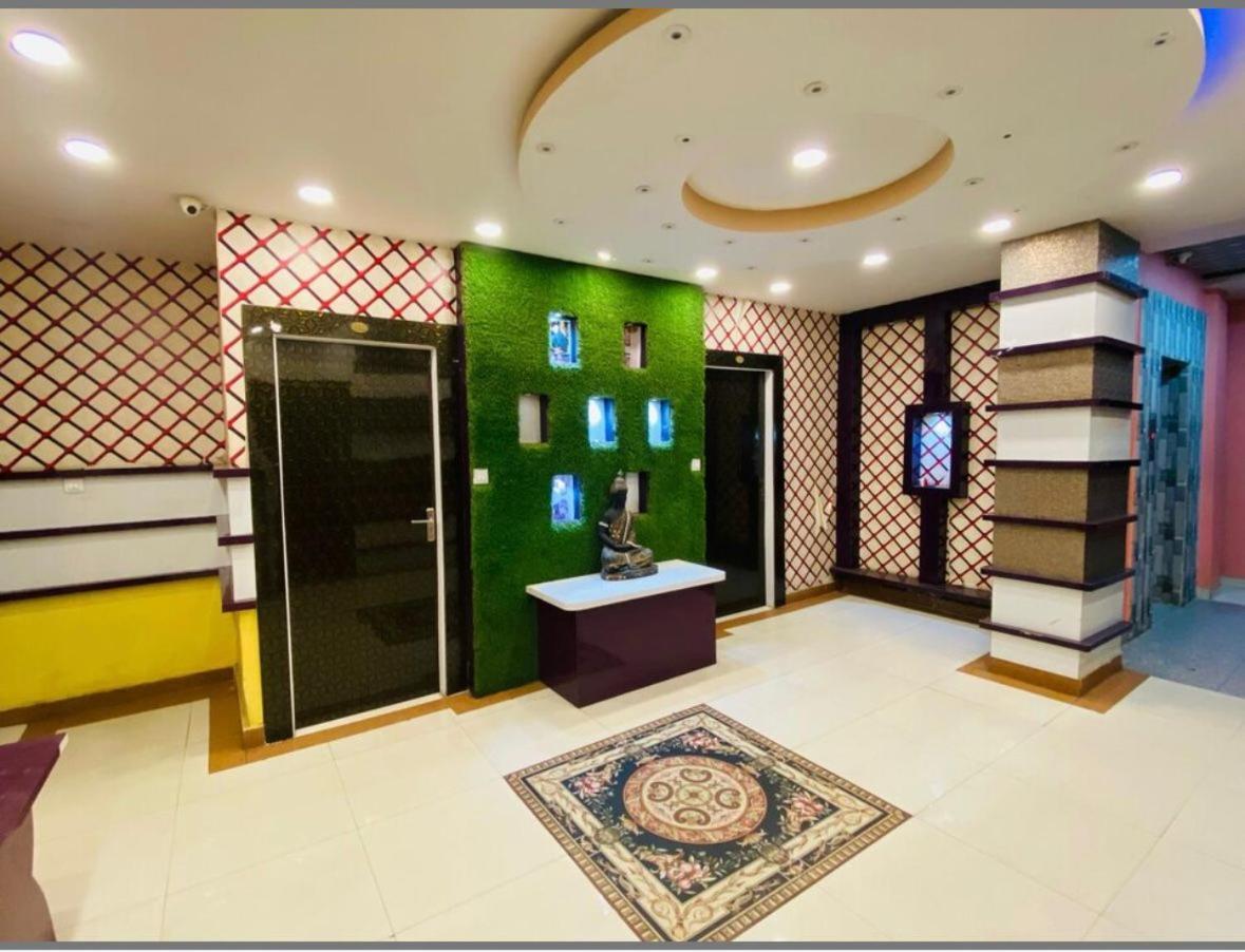 Отель Basant Vihar International Гая Экстерьер фото